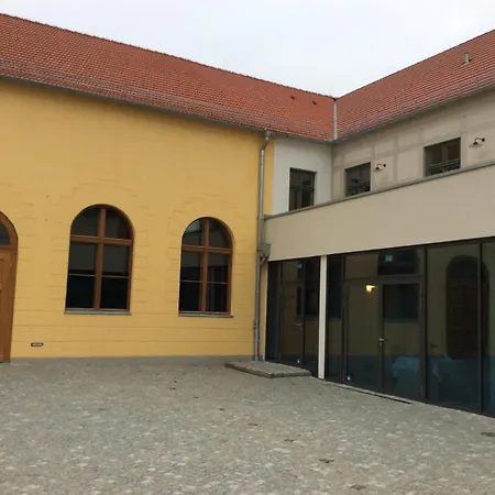 Deutsches Haus Hotel *